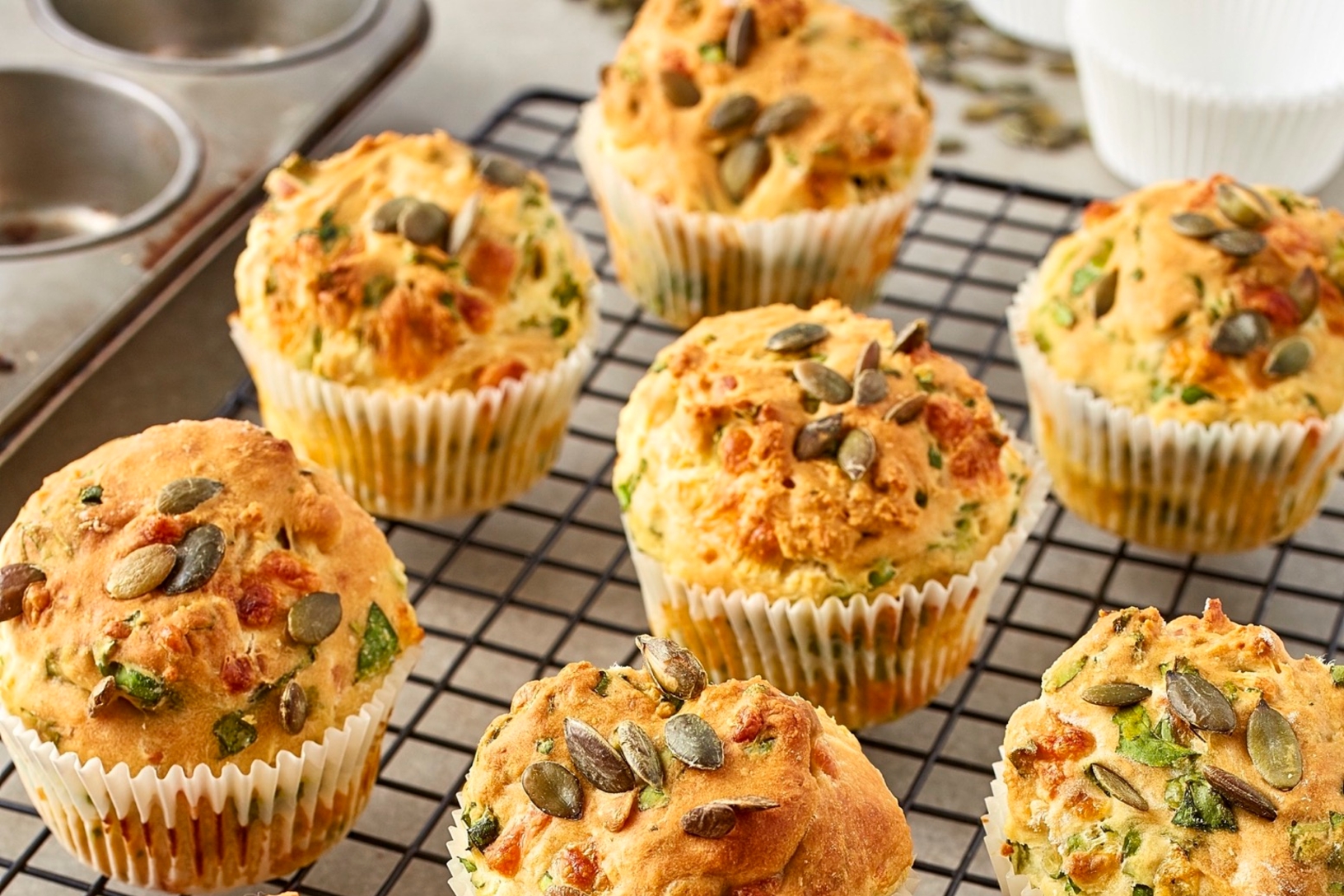 Spinach & gouda cheese muffins