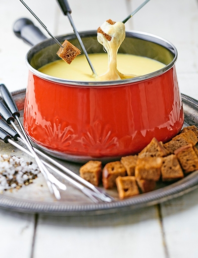 Gouda, old dutch master, and edam cheese fondue