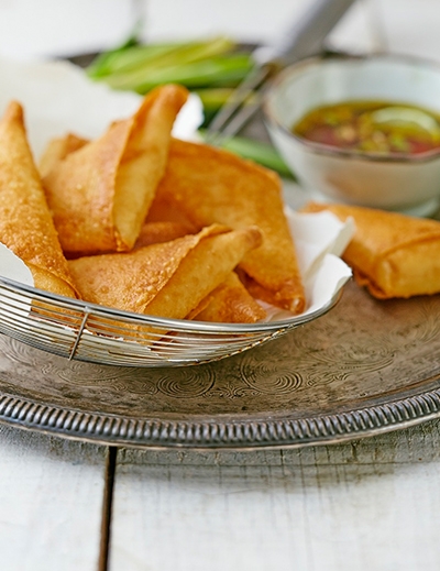 Herbs cheese sambousak
