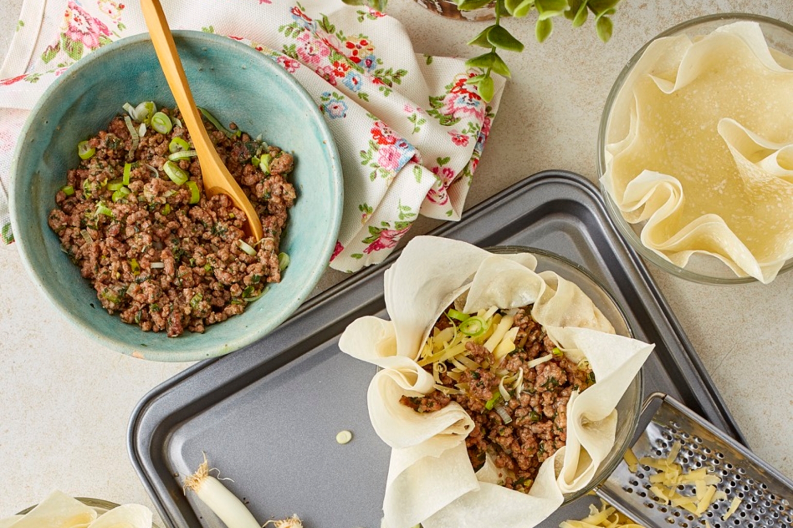 بيضة طرية وبريك حار بالجبن